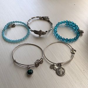 Reserved: Alex & Ani Bundle